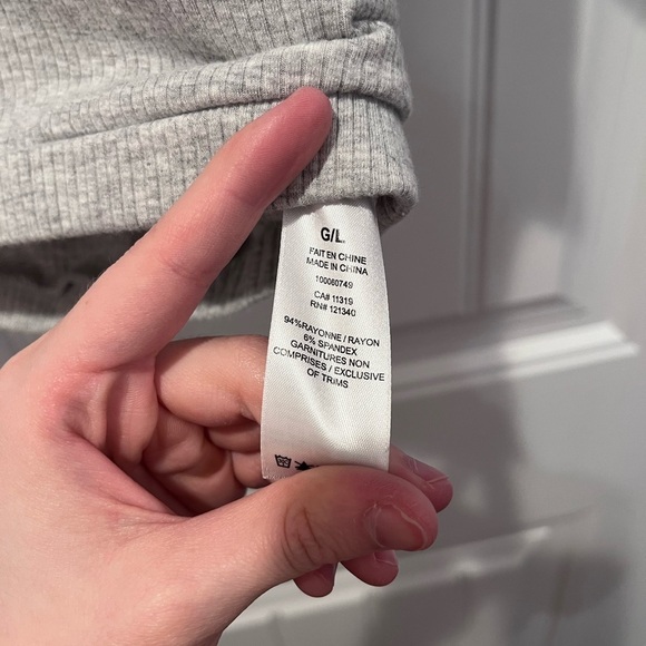 🧁Garage Gray Button Up Top summer preppy minimal coquette cottagecore feminine - Picture 5 of 8